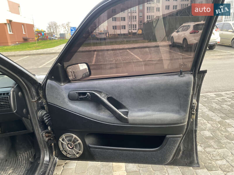Универсал Volkswagen Passat 1994 в Виннице