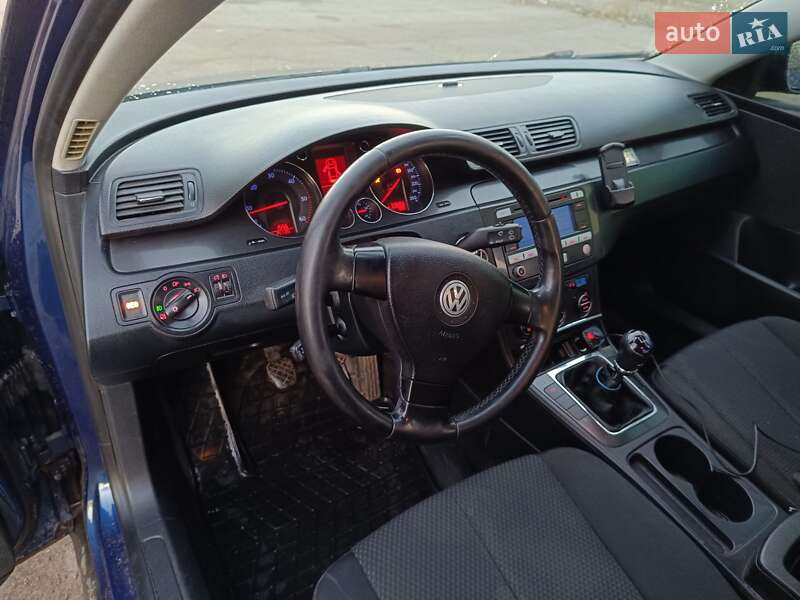 Универсал Volkswagen Passat 2006 в Кривом Роге