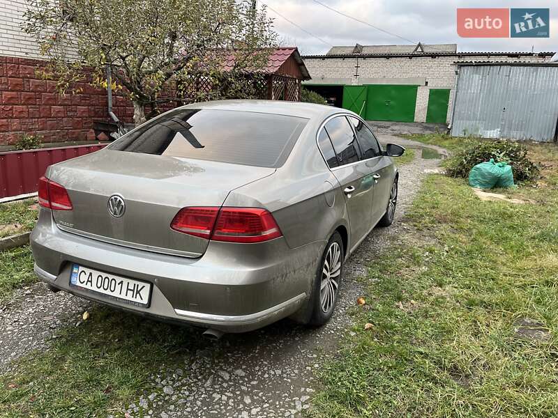 Седан Volkswagen Passat 2013 в Вінниці