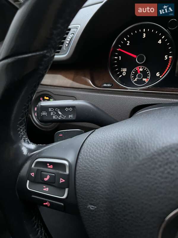 Седан Volkswagen Passat 2013 в Вінниці