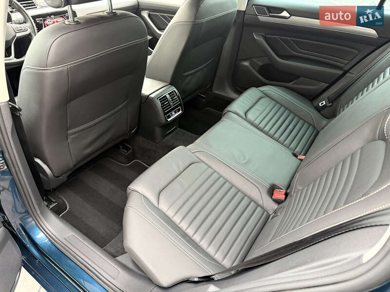 Универсал Volkswagen Passat 2021 в Луцке фото 29 Универсал Volkswagen Passat 2021 в Луцке