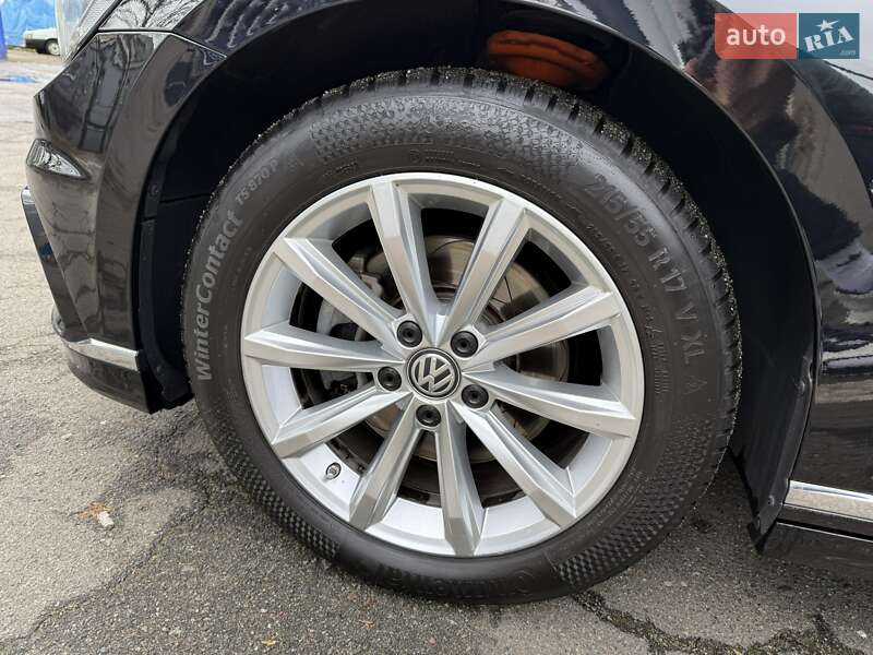 Седан Volkswagen Passat 2018 в Киеве фото 12 Седан Volkswagen Passat 2018 в Киеве