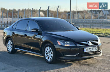 Седан Volkswagen Passat 2013 в Києві