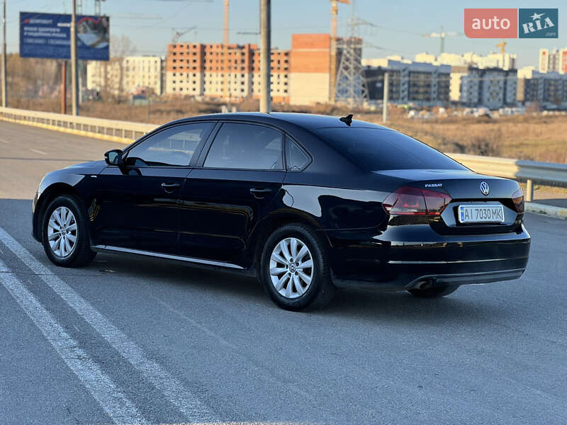 Седан Volkswagen Passat 2013 в Киеве