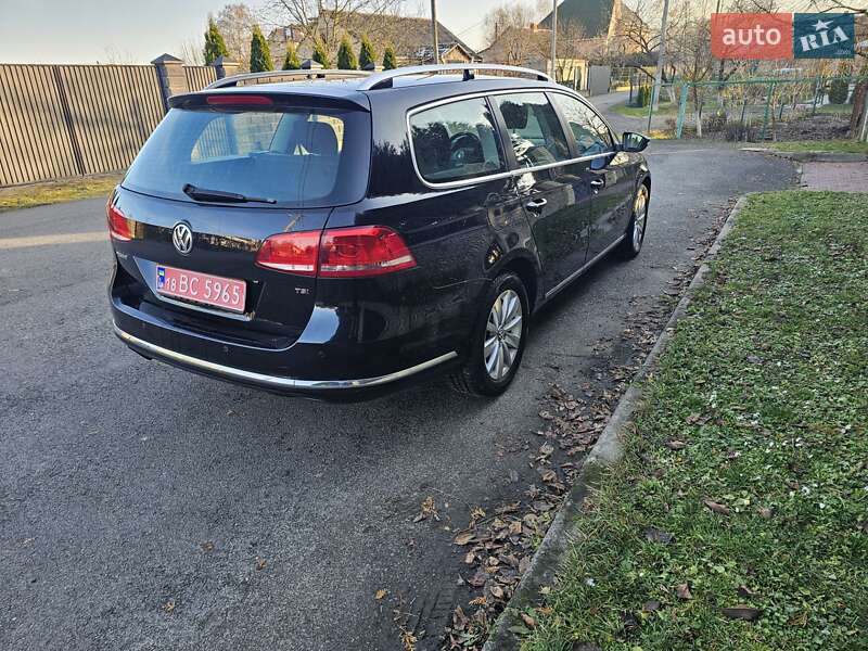 Універсал Volkswagen Passat 2011 в Луцьку
