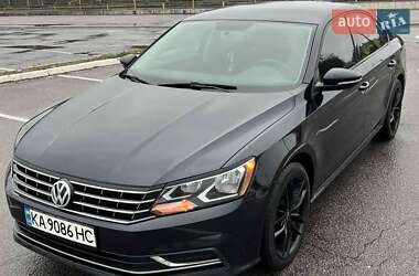 Седан Volkswagen Passat 2017 в Киеве