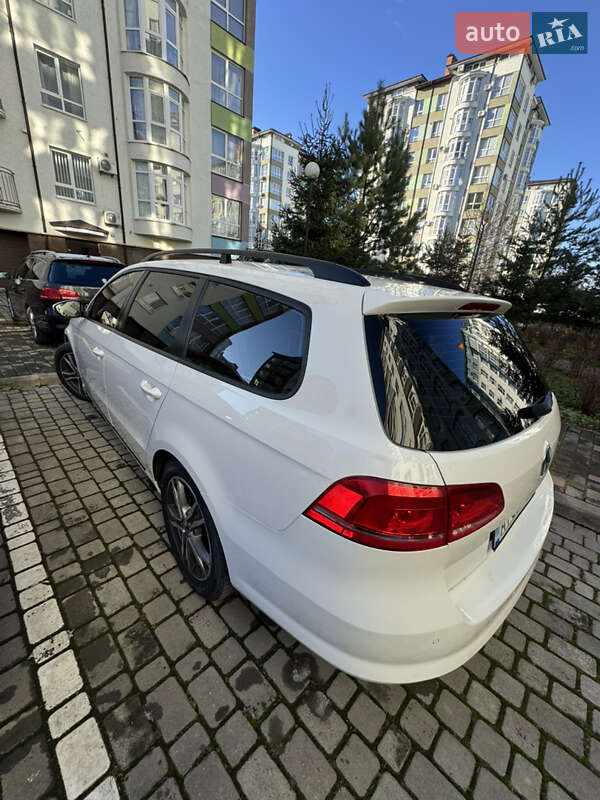 Универсал Volkswagen Passat 2013 в Ивано-Франковске