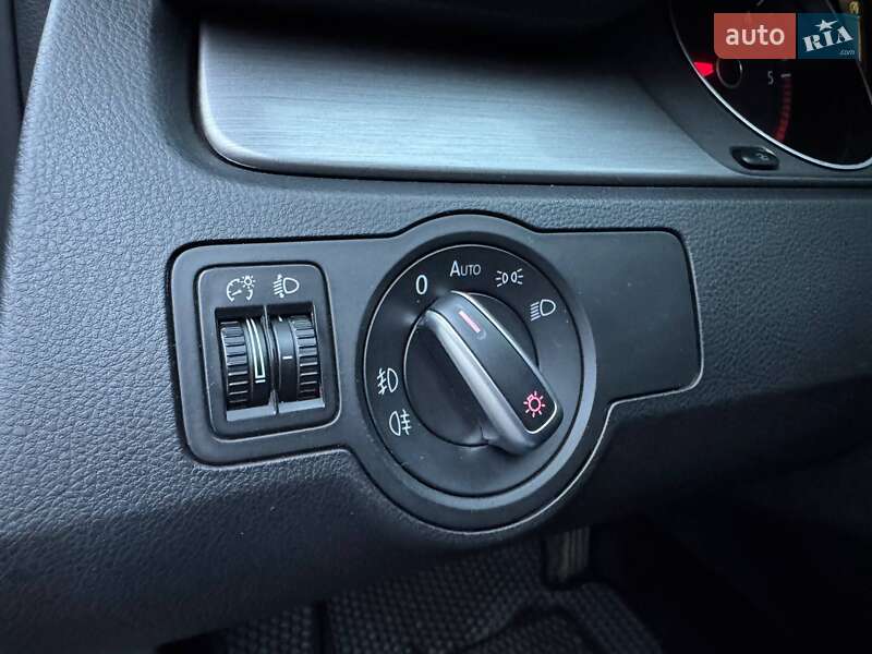 Универсал Volkswagen Passat 2011 в Южноукраинске