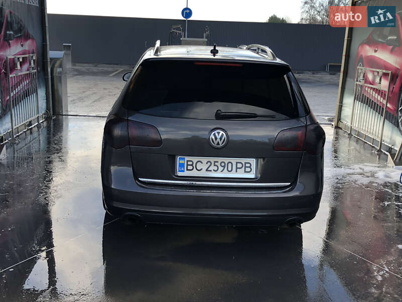 Универсал Volkswagen Passat 2010 в Самборе