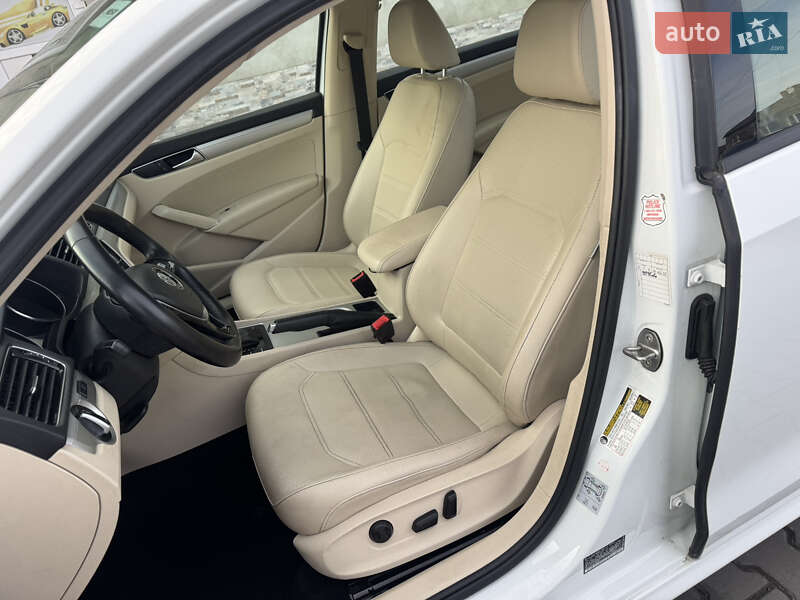 Седан Volkswagen Passat 2018 в Луцке фото 20 Седан Volkswagen Passat 2018 в Луцке
