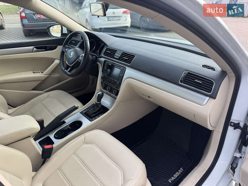 Седан Volkswagen Passat 2018 в Луцке фото 25 Седан Volkswagen Passat 2018 в Луцке