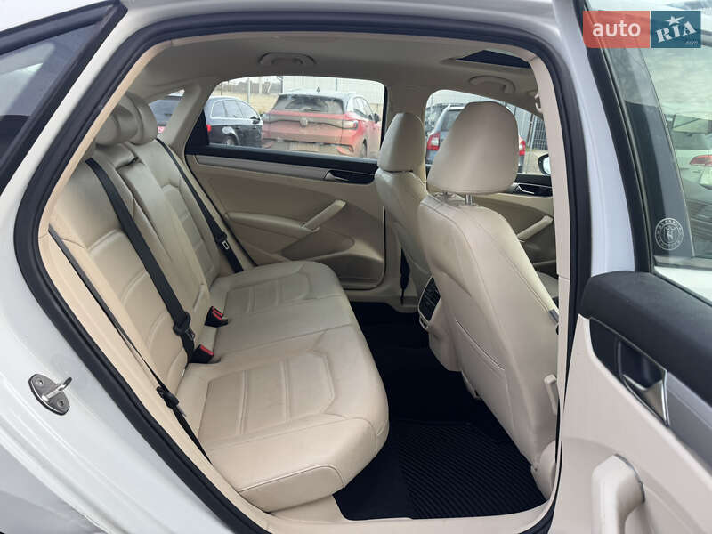 Седан Volkswagen Passat 2018 в Луцке фото 30 Седан Volkswagen Passat 2018 в Луцке