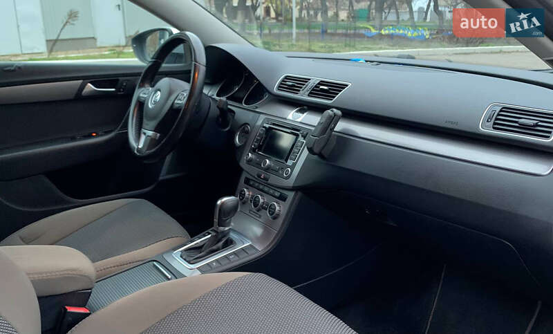 Универсал Volkswagen Passat 2014 в Николаеве