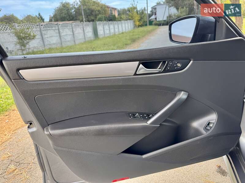 Седан Volkswagen Passat 2014 в Киеве фото 11 Седан Volkswagen Passat 2014 в Киеве