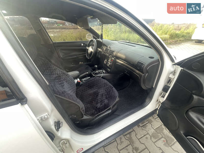 Седан Volkswagen Passat 1999 в Києві
