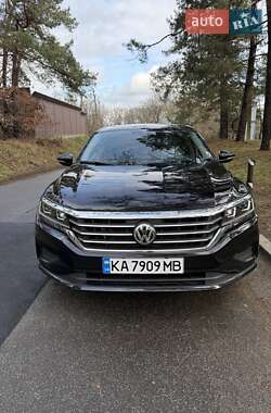 Седан Volkswagen Passat 2020 в Киеве
