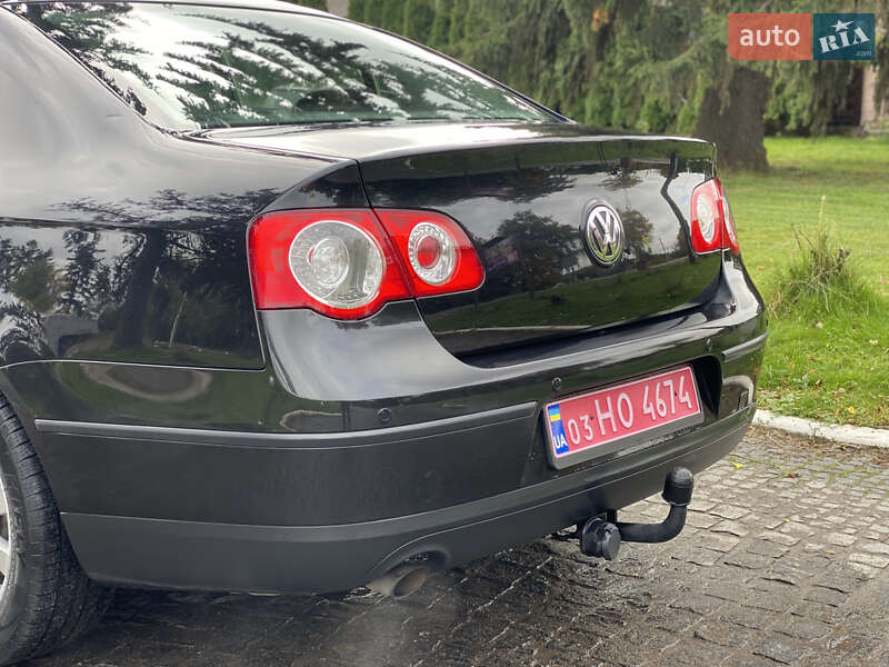 Седан Volkswagen Passat 2009 в Староконстантинове