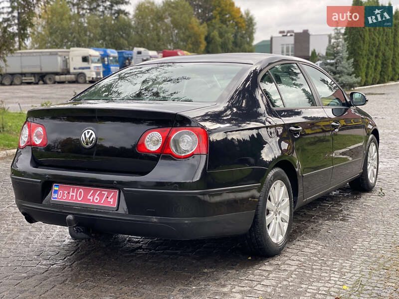 Седан Volkswagen Passat 2009 в Староконстантинове