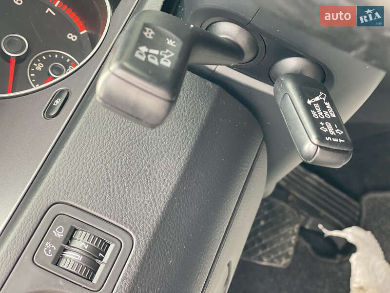 Седан Volkswagen Passat 2009 в Староконстантинове