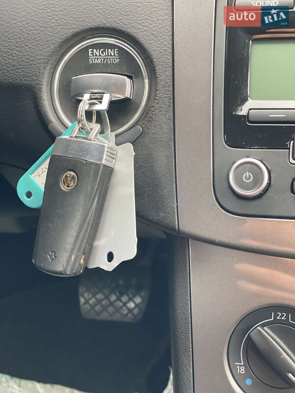 Седан Volkswagen Passat 2009 в Староконстантинове