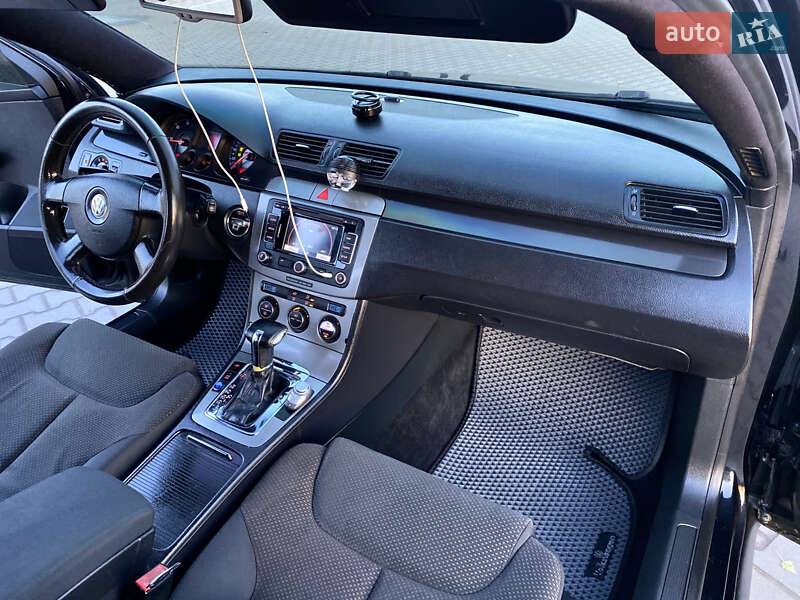 Седан Volkswagen Passat 2005 в Дунаевцах