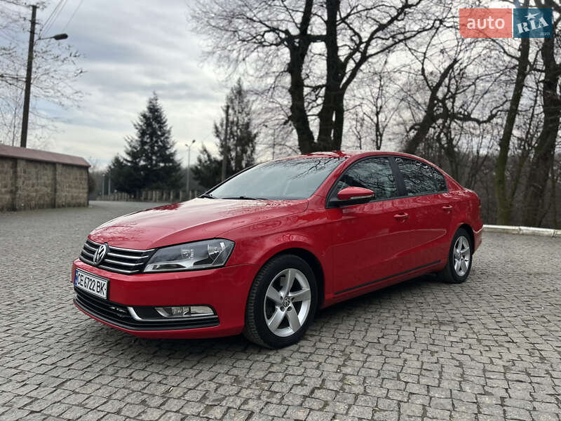 Седан Volkswagen Passat 2013 в Черновцах