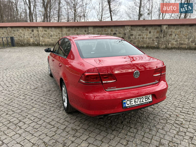 Седан Volkswagen Passat 2013 в Черновцах