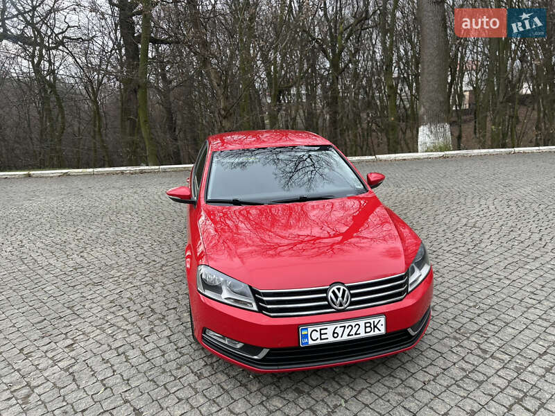 Седан Volkswagen Passat 2013 в Черновцах