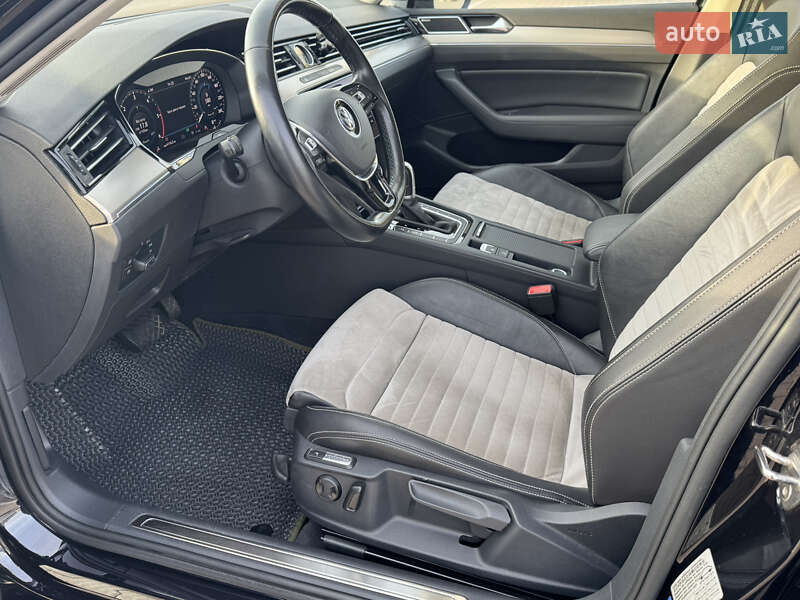 Универсал Volkswagen Passat 2018 в Софиевской Борщаговке фото 19 Универсал Volkswagen Passat 2018 в Софиевской Борщаговке