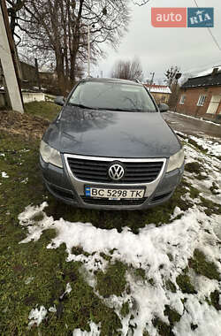Універсал Volkswagen Passat 2009 в Львові