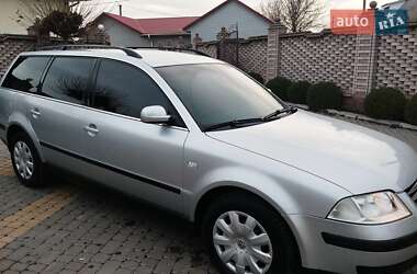 Универсал Volkswagen Passat 2002 в Тульчине