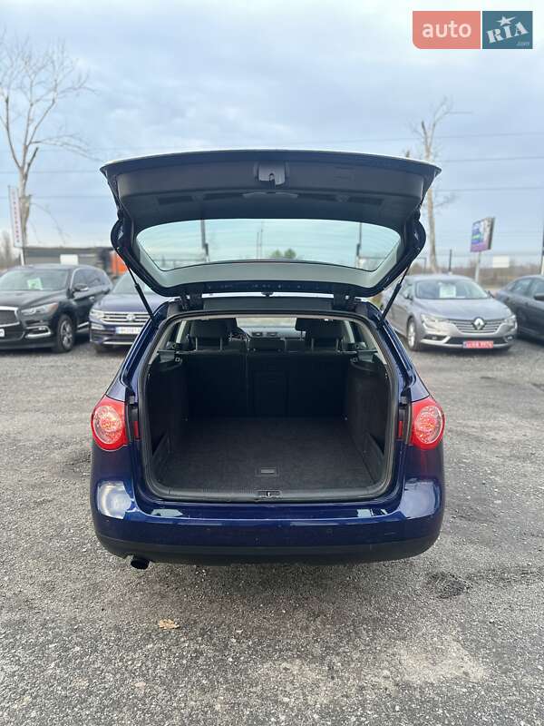 Универсал Volkswagen Passat 2009 в Белогородке фото 12 Универсал Volkswagen Passat 2009 в Белогородке