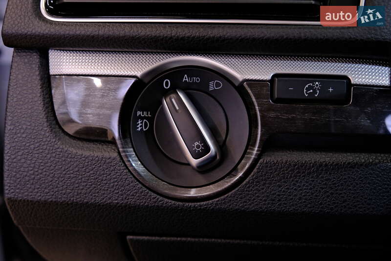 Седан Volkswagen Passat 2017 в Одесі