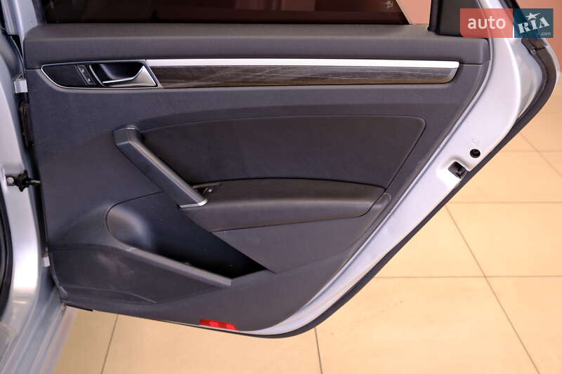 Седан Volkswagen Passat 2017 в Одесі