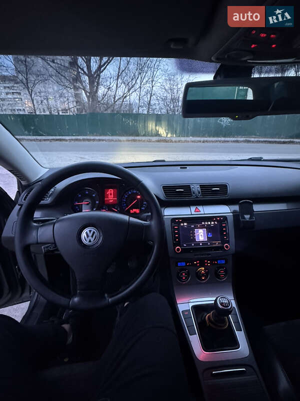 Універсал Volkswagen Passat 2006 в Василькові
