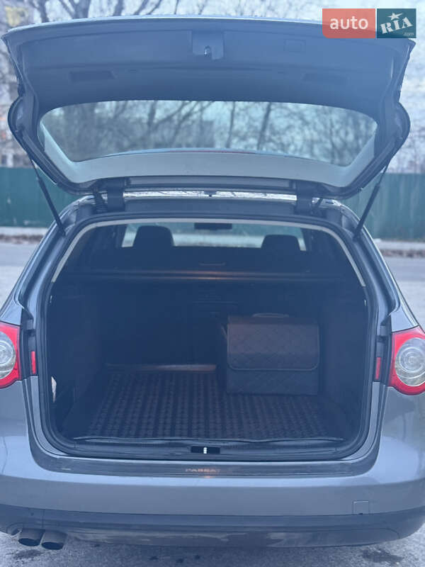 Універсал Volkswagen Passat 2006 в Василькові