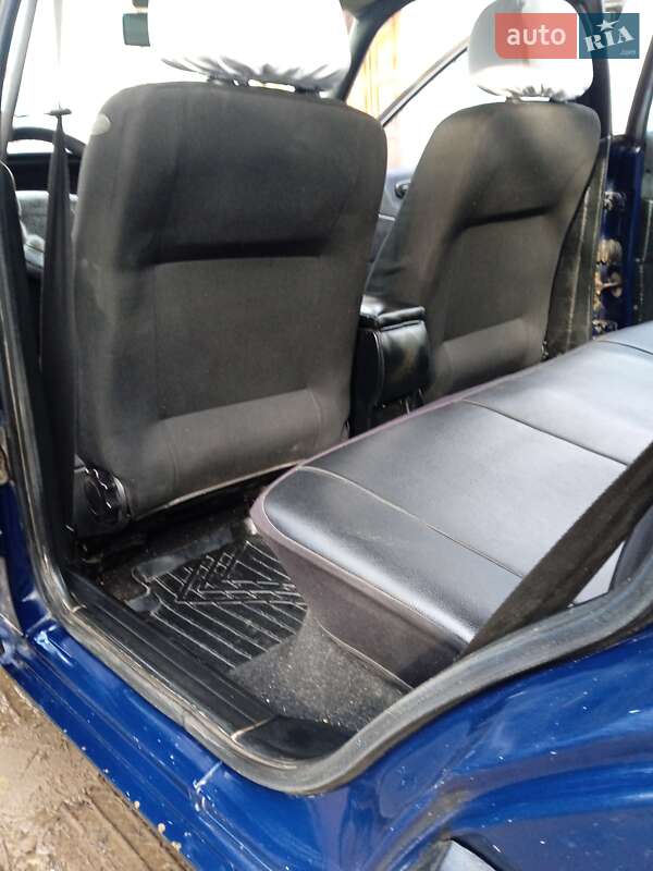 Универсал Volkswagen Passat 1992 в Томашполе