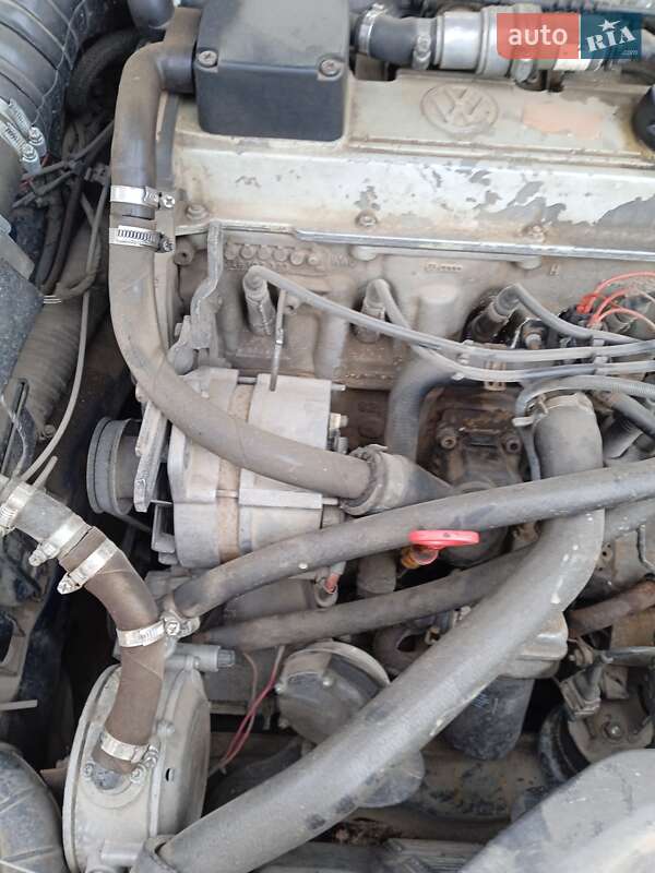 Универсал Volkswagen Passat 1992 в Томашполе