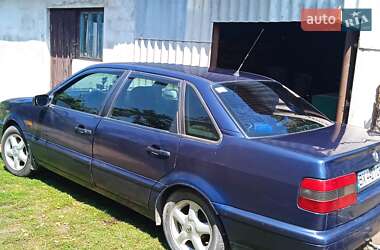 Седан Volkswagen Passat 1995 в Теофиполе