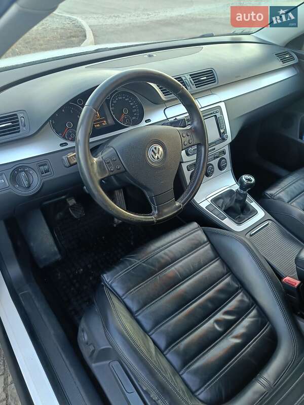 Универсал Volkswagen Passat 2009 в Полтаве