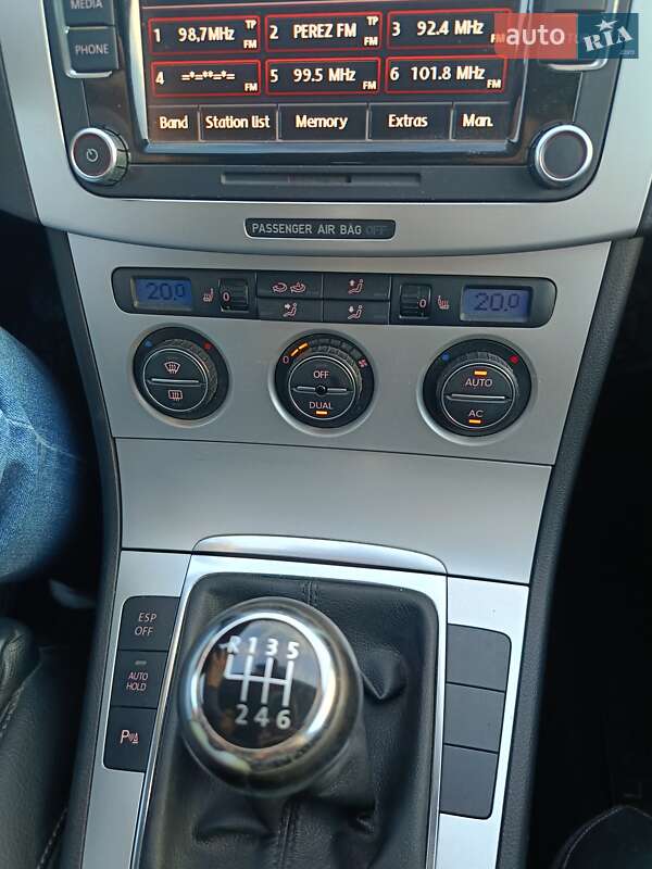 Универсал Volkswagen Passat 2009 в Полтаве