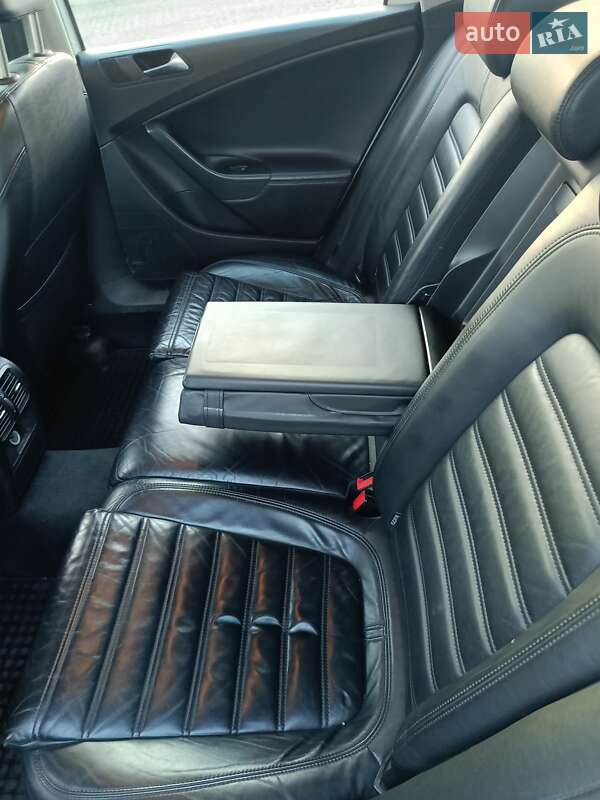 Универсал Volkswagen Passat 2009 в Полтаве