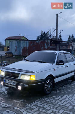 Седан Volkswagen Passat 1991 в Шепетовке