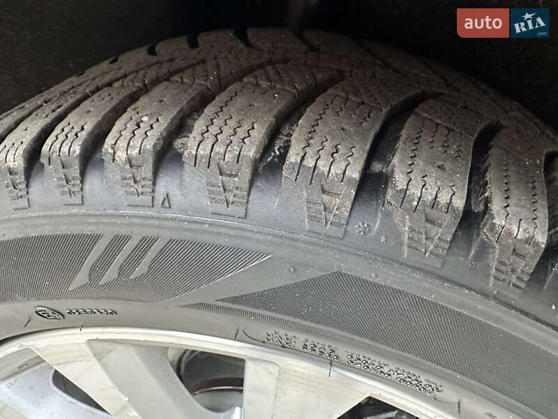 Универсал Volkswagen Passat 2014 в Хмельницком