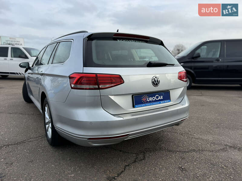 Универсал Volkswagen Passat 2018 в Киеве