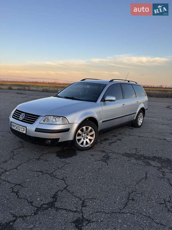 Универсал Volkswagen Passat 2002 в Котельве