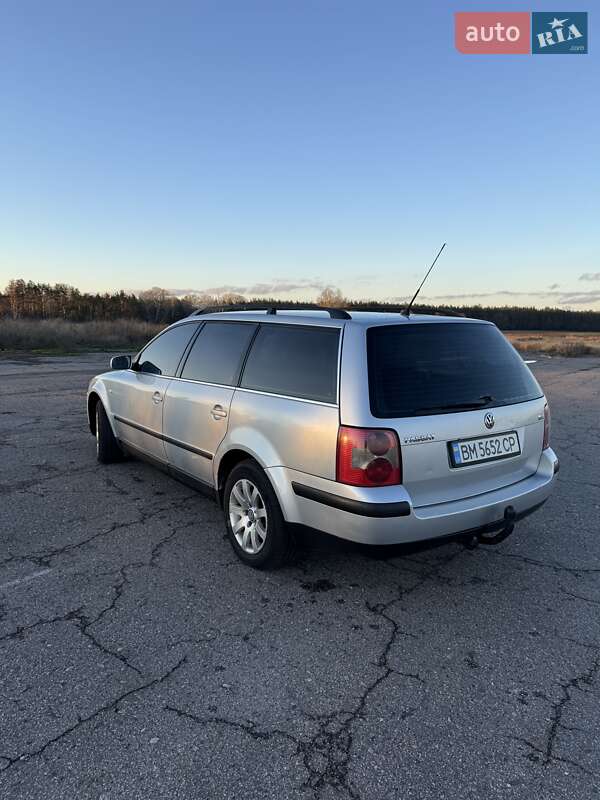 Универсал Volkswagen Passat 2002 в Котельве