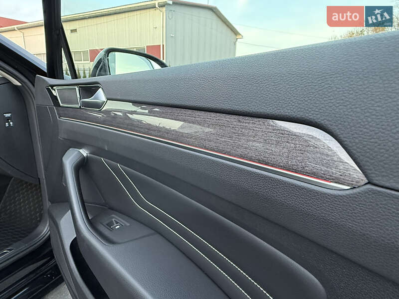 Универсал Volkswagen Passat 2020 в Луцке