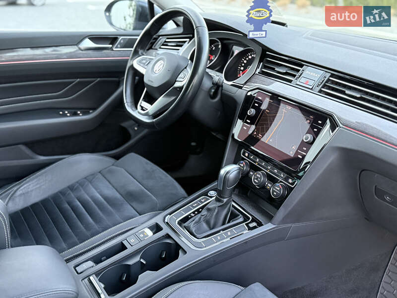 Универсал Volkswagen Passat 2020 в Луцке