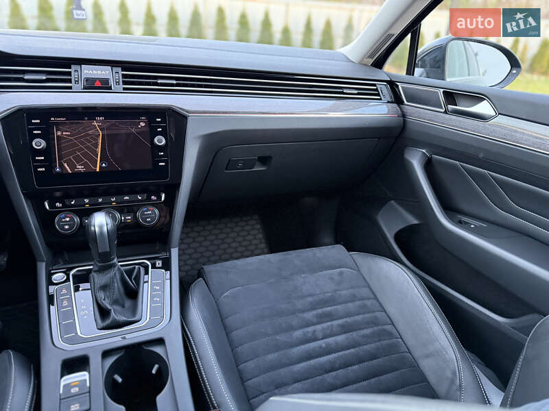 Универсал Volkswagen Passat 2020 в Луцке